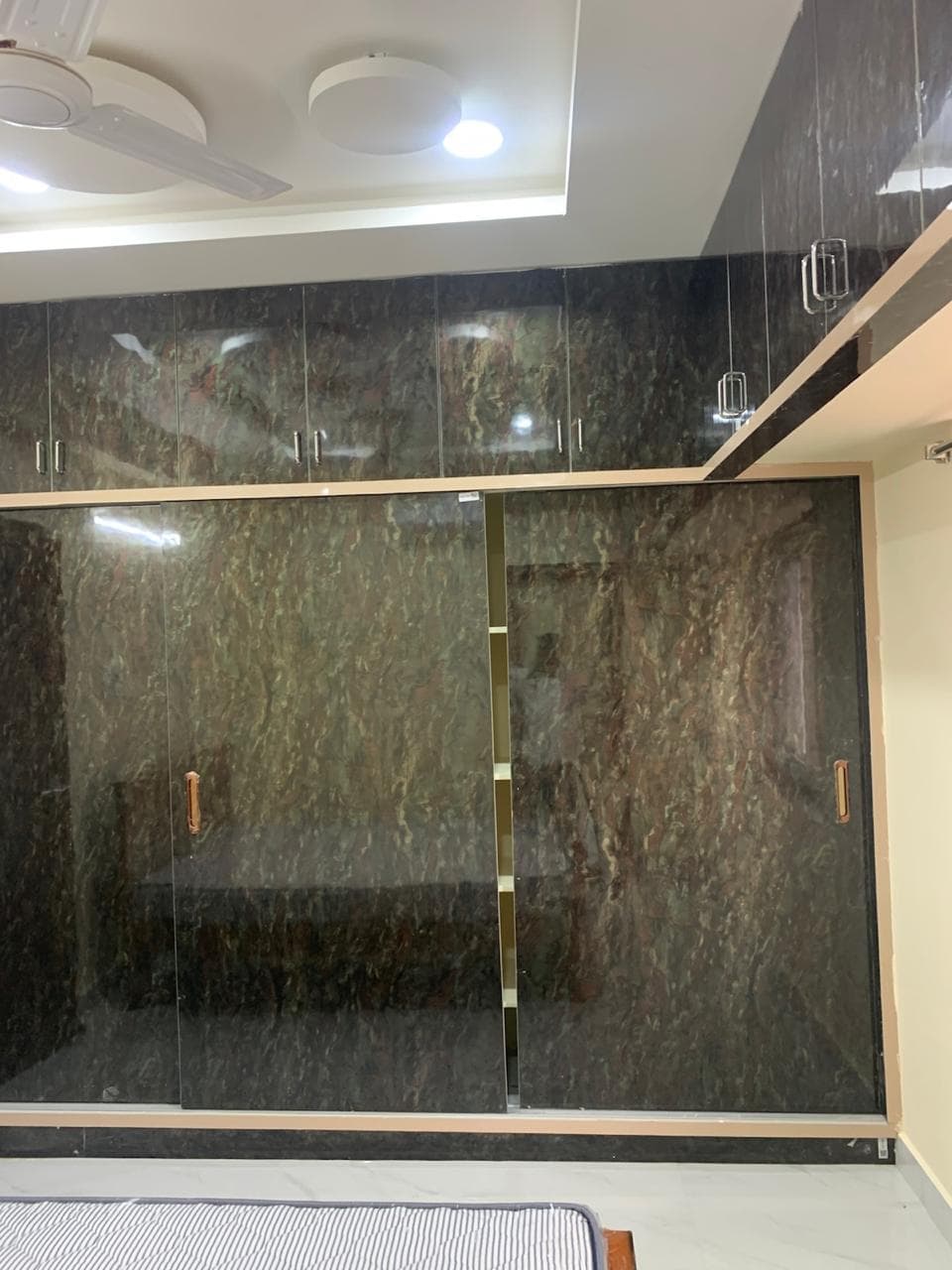 1BHK Semi Furnished - photo 1
