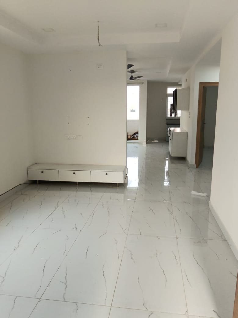 1BHK Semi Furnished - photo 1